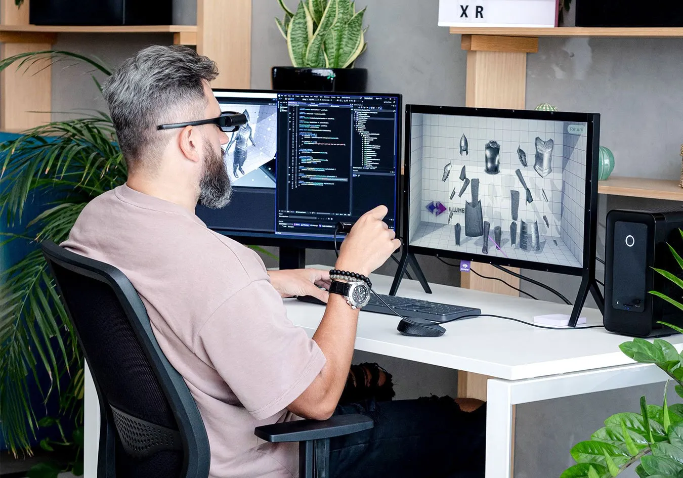 Developer building content for ILLUMETRY IO